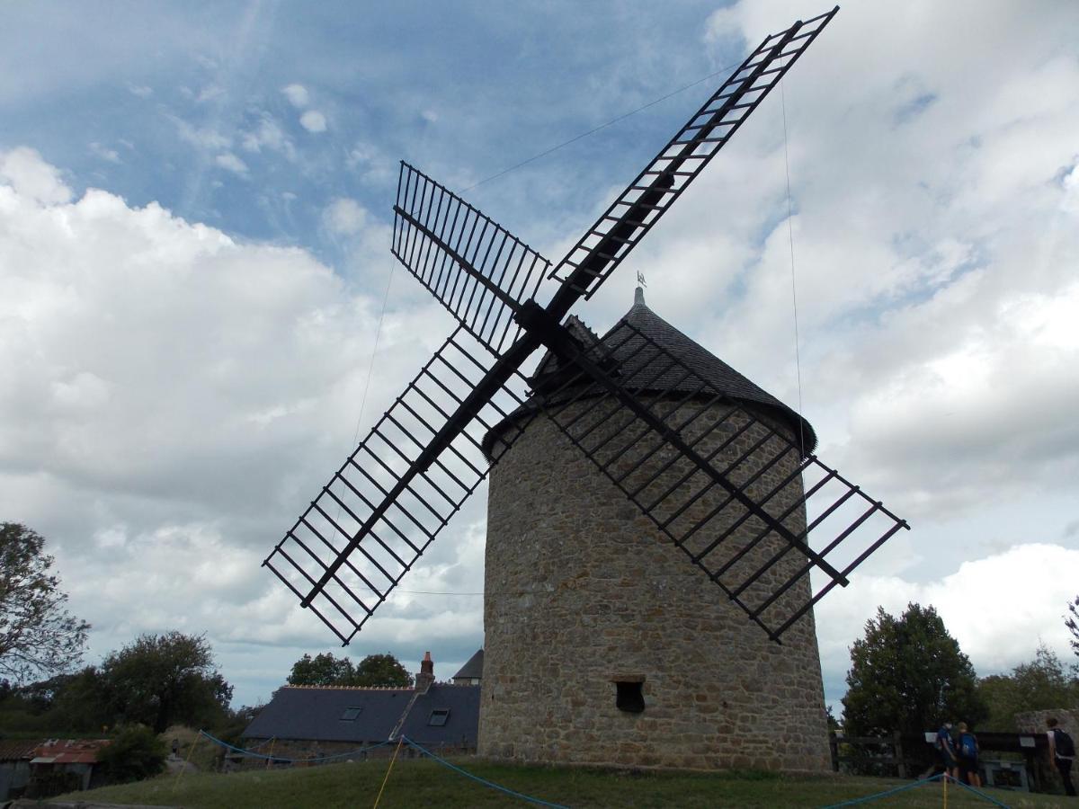Love Room Donjon Dol In Love Bdsm Dol-de-Bretagne Exterior foto